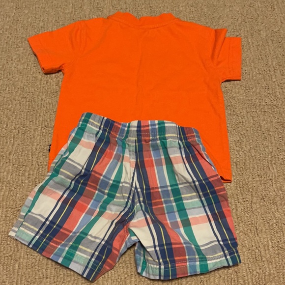 💕 3/$10 Carter’s 24 month plaid shorts with nautica shirt - Picture 2 of 2
